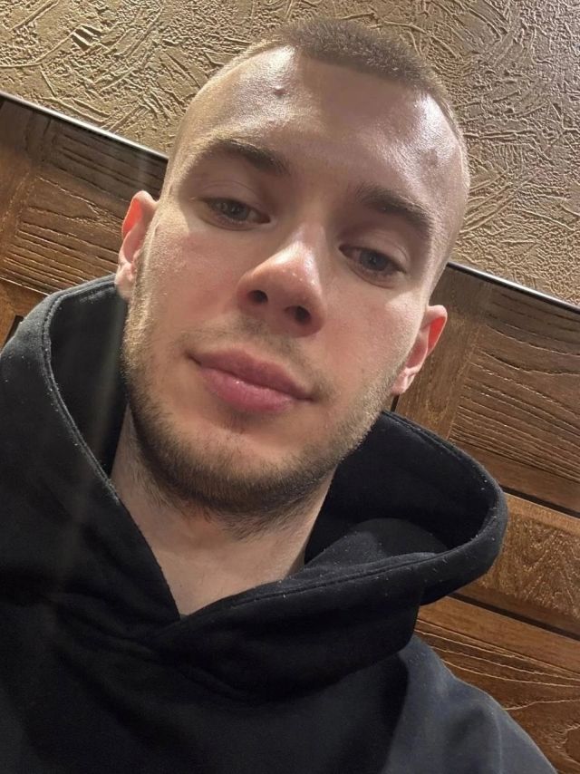 Мужчина Артём МКР Олимпийский Фотография 