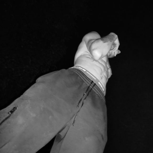 Мужчина Yan Центральный