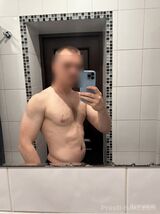 Миниатюра Мужчина Дмитрий Коминтерновский Фотография 